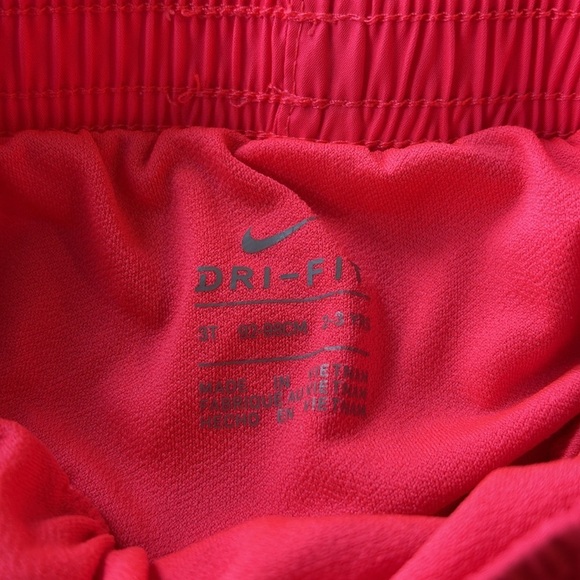 Nike Girls Vibrant Pink Athletic Shorts 3t - Picture 2 of 6